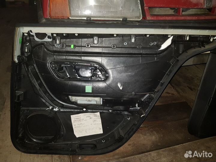 Обшивки двери Passat cc задние/передние
