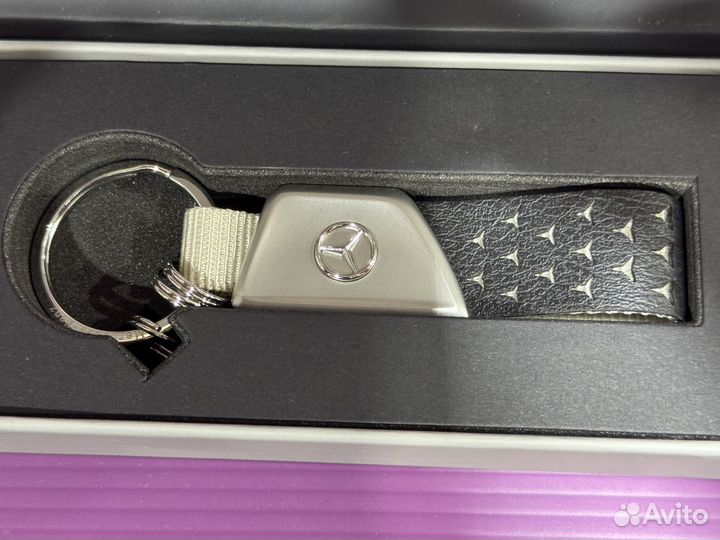 Брелок mercedes оригинал B66959729
