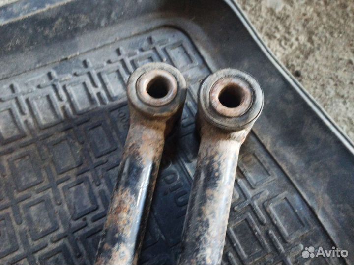 Рычаг поперечный Hyundai Sonata EF задний