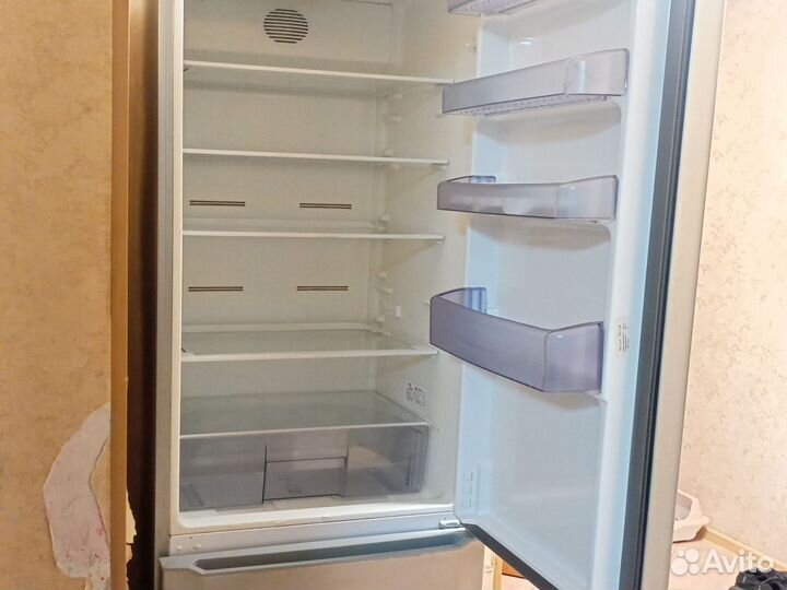 Холодильник бу beko