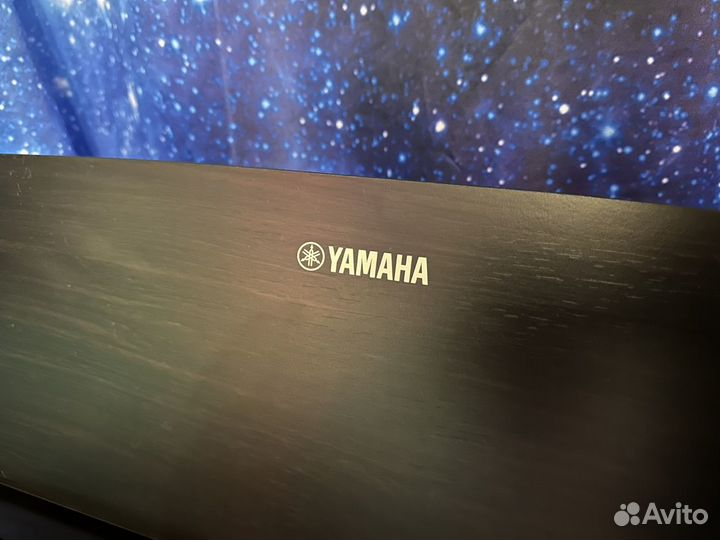 Цифровое пианино Yamaha Arius YDP-142