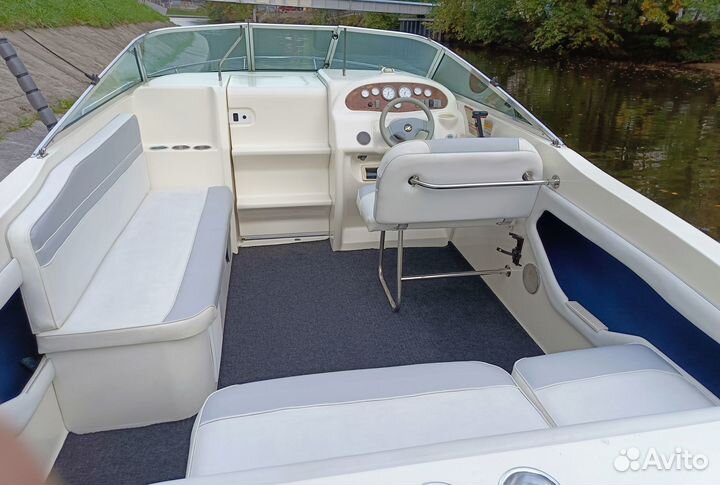 Каютный катер SeaRay