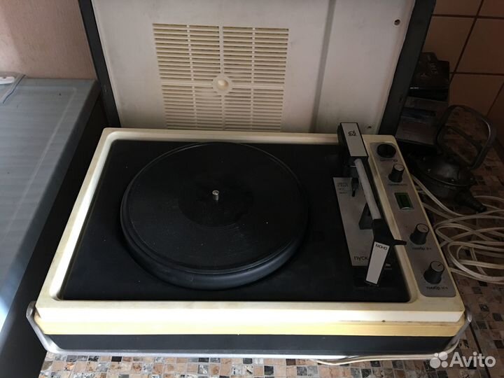 Виниловый проигрыватель концертный 304