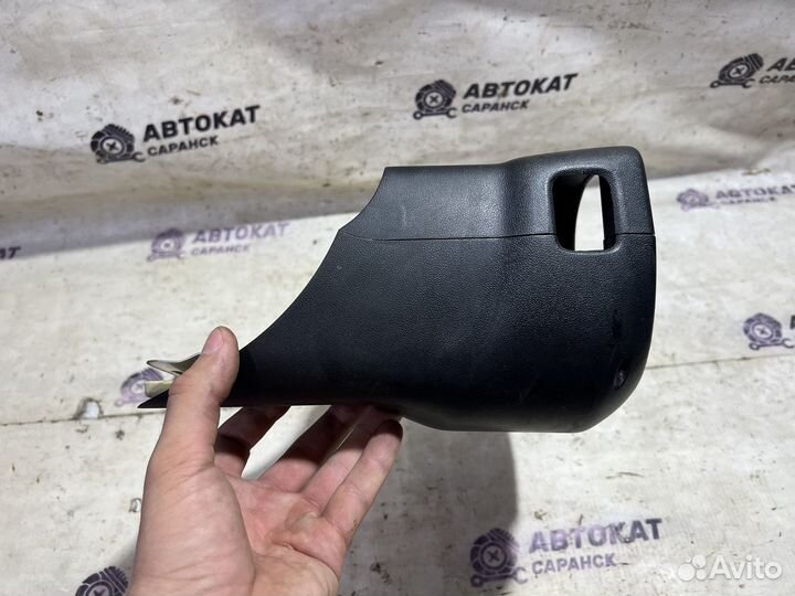 Кожух подрулевой Skoda Fabia 1