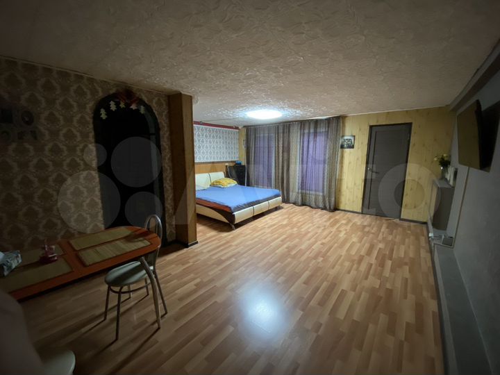 Дом 290 м² на участке 3 сот.