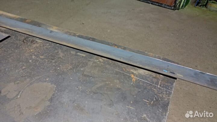 Рубка листового металла на гильотине 1.5-2мм