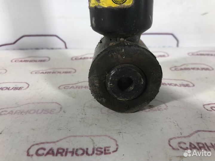 Амортизатор задний правый Volkswagen Passat B5 3B2