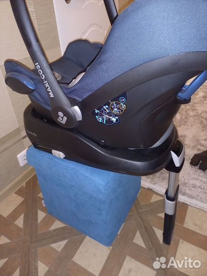 Автолюлька maxi cosi cabriofix с базой FamilyFix