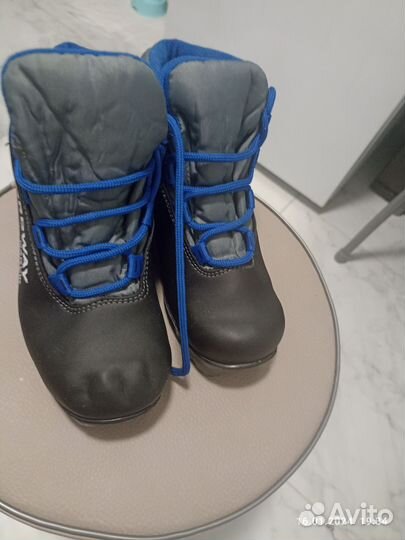 Лыжные ботинки