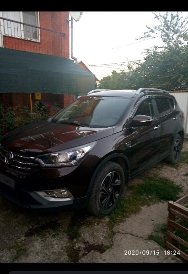 Dongfeng AX7: фото владельца