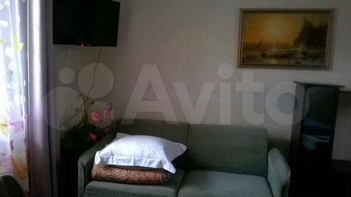 Комната 25 м² в 5-к., 1/3 эт.