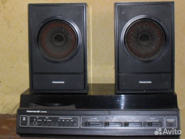 Ретро- комбайн стерео. Романтика 201