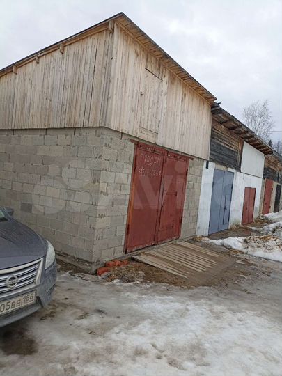 Гараж, > 30 м²