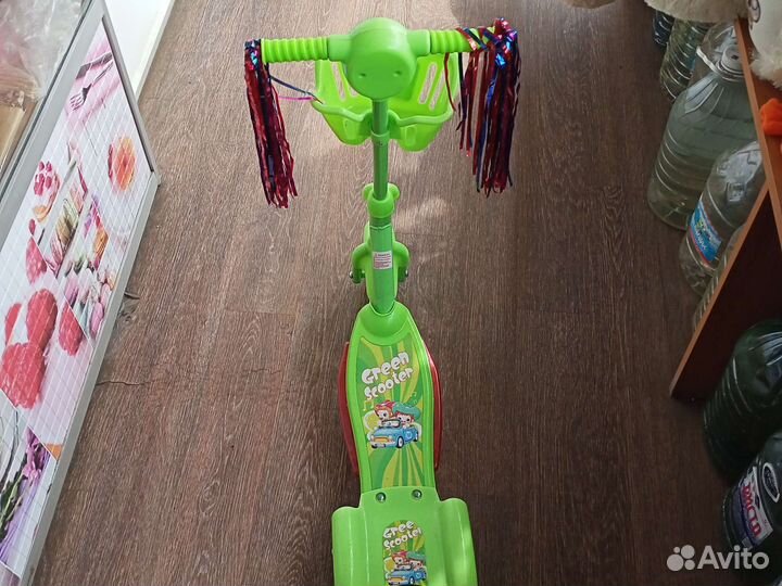 Самокат детский трехколесный новый