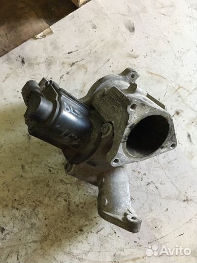 Клапан егр VW Caddy 1.9tdi BLS 03G129637A