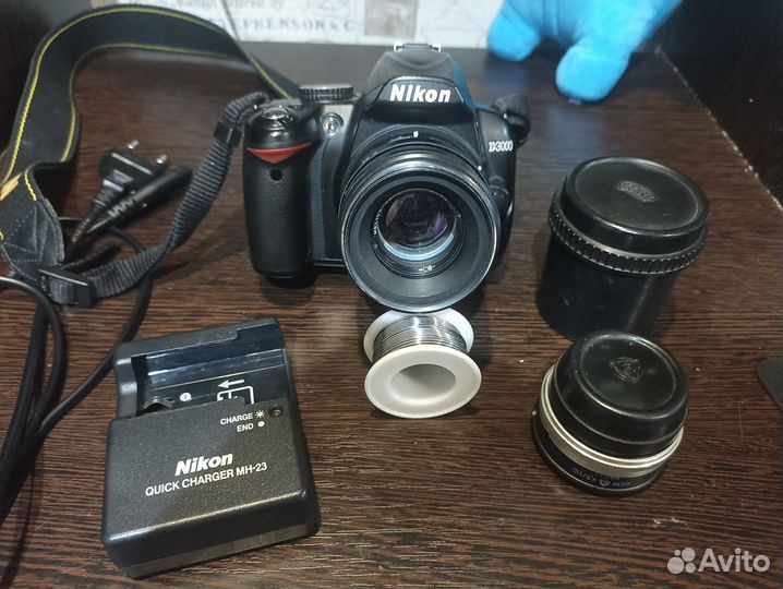 Nikon d3000
