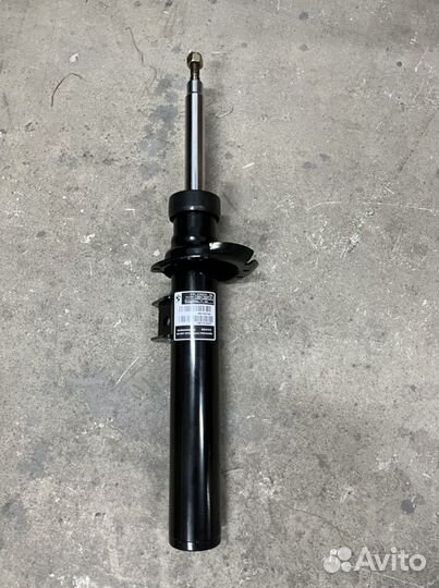 Амортизаторная стойка BMW 31316796316 Правая