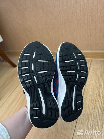 Кроссовки asics детские 29
