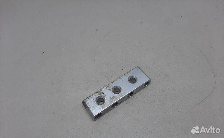 Соединитель металлический BMW 5-Series (F10,F11,F1