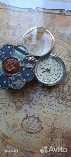 Часы с лупой кварцевые
