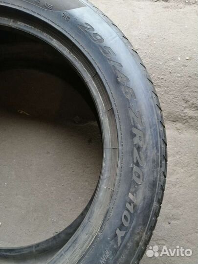 Pirelli P Zero 295/45 R20