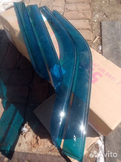 Ветровики на honda cr-v