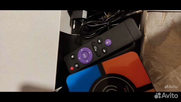 SMART tv мощная 4гб и 32гб приставка S10 Plus