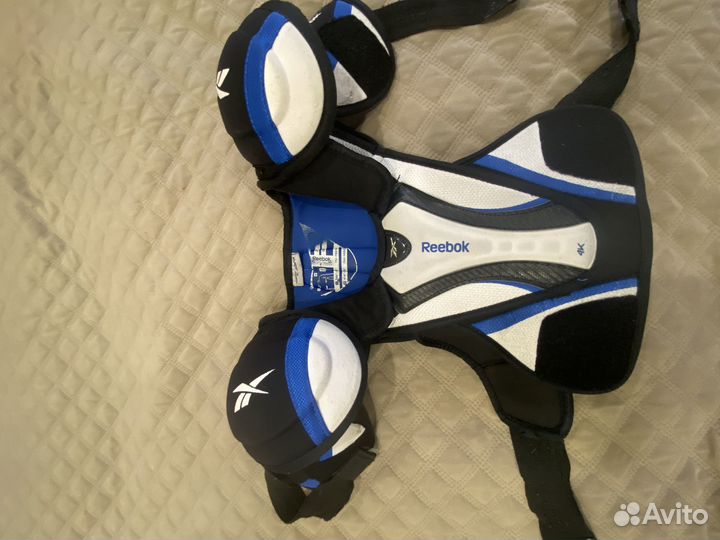 Защита груди хоккейная