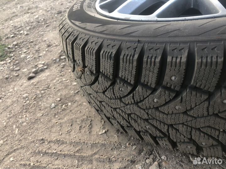 Литые диски с зимней новой резиной на Kia