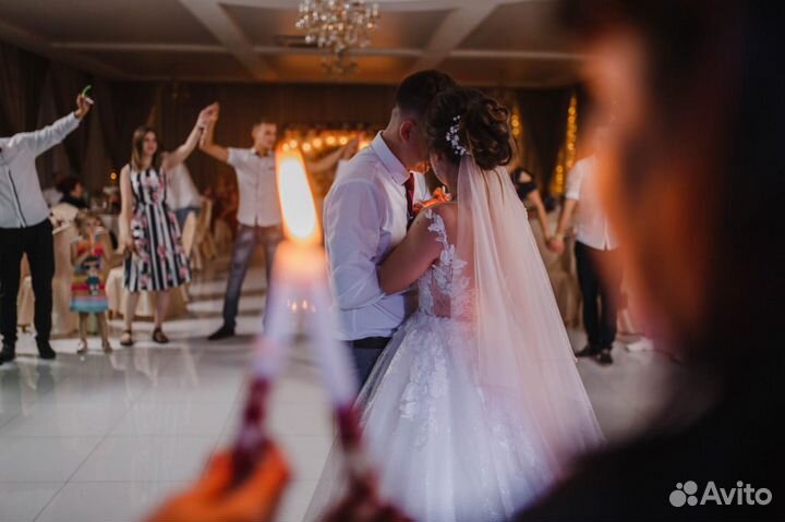 Свадебное платье 44 46 со шлейфом