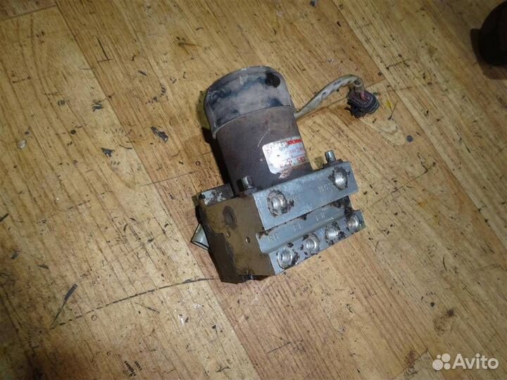 Блок ABS (насос) Hyundai Sonata III 1996-1998