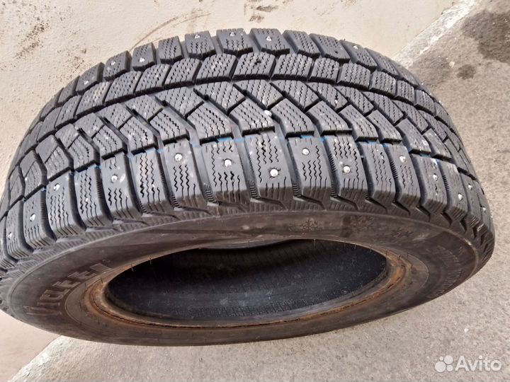 Viatti Brina Nordico V-522 215/60 R16 95T