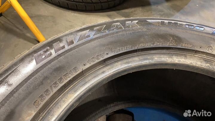 Bridgestone Blizzak LM-80 255/55 R18 109V