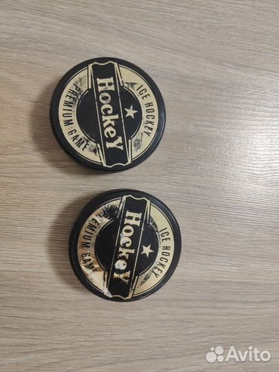 Шайба хоккейная новая
