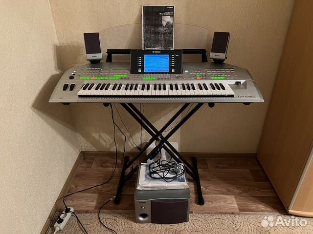 Рабочая станция Yamaha tyros 2 с 60в клавиш комбом