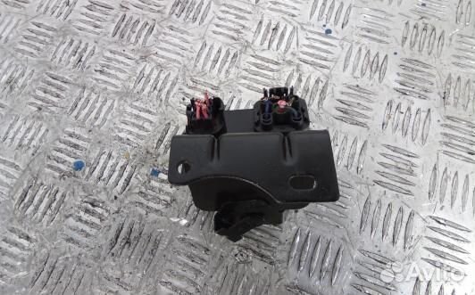 Реле накала свечей jeep grand cherokee WK2 (MML06O