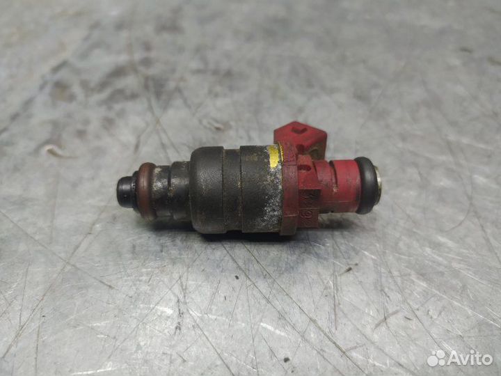 Форсунка инжекторная электрическая Audi A6 C5