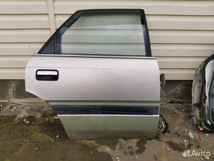 Дверь задняя правая mazda 626 GD