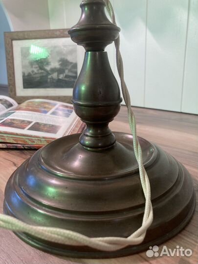 Антикварная настольная лампа модерн