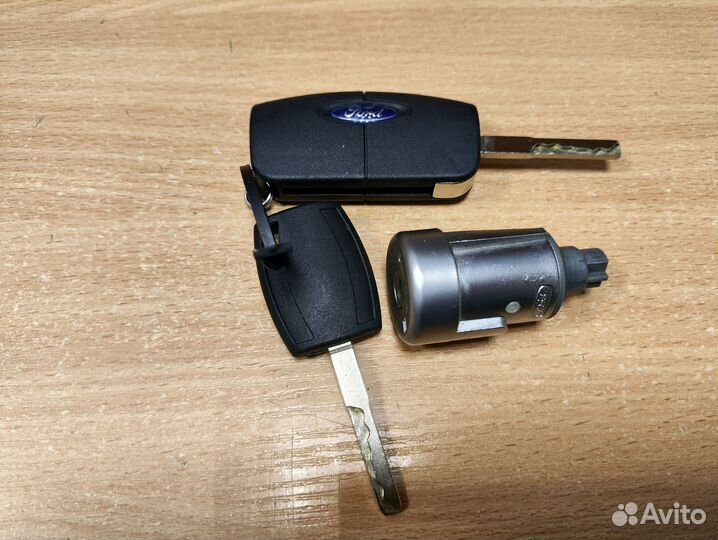 Вставка замка зажигания Ford Focus 2 с чипом