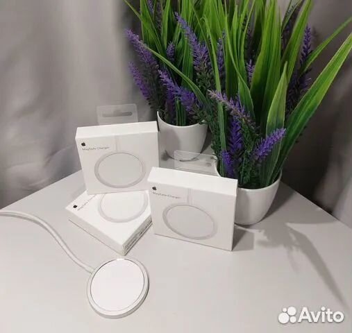 Беспроводное зарядное устройство на iPhone