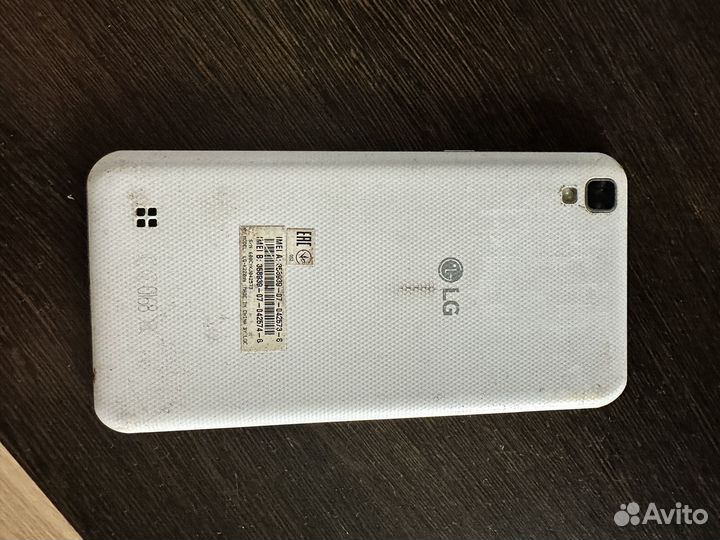 Телефон LG K220ds
