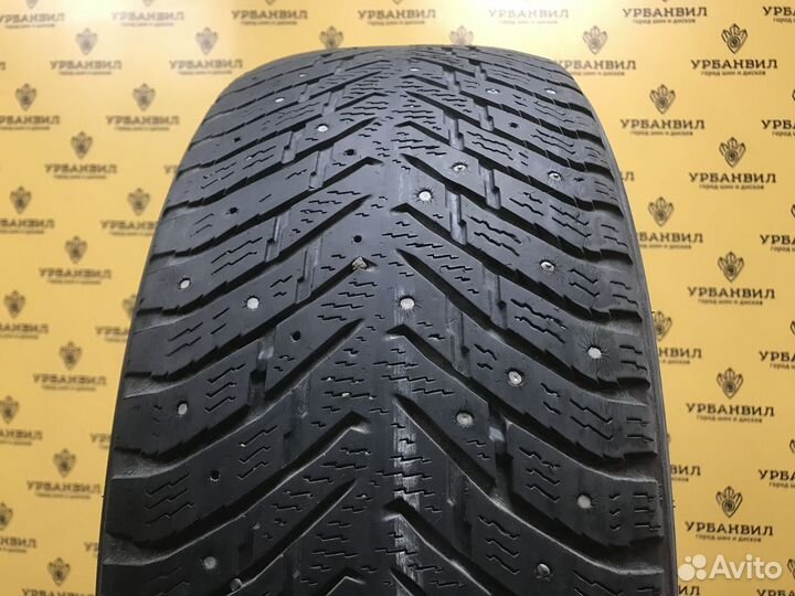 Nokian Tyres Hakkapeliitta 8 215/55 R17 98T