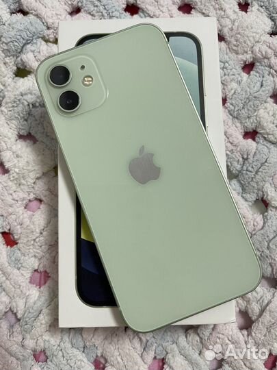 iPhone 12, 64 ГБ