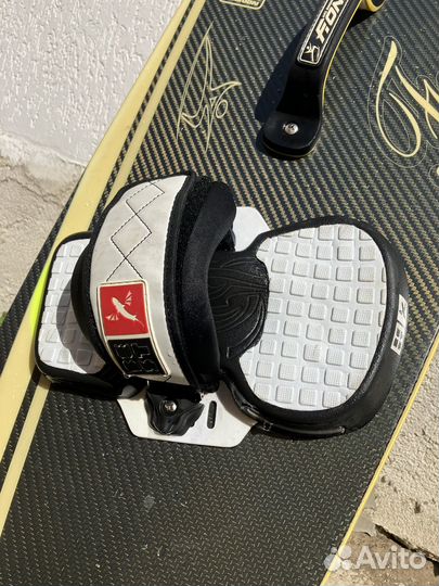 Кайтборд F-One с падсами Best