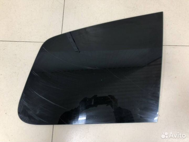 Стекло кузовное глухое правое Ford C-MAX 2003-2010