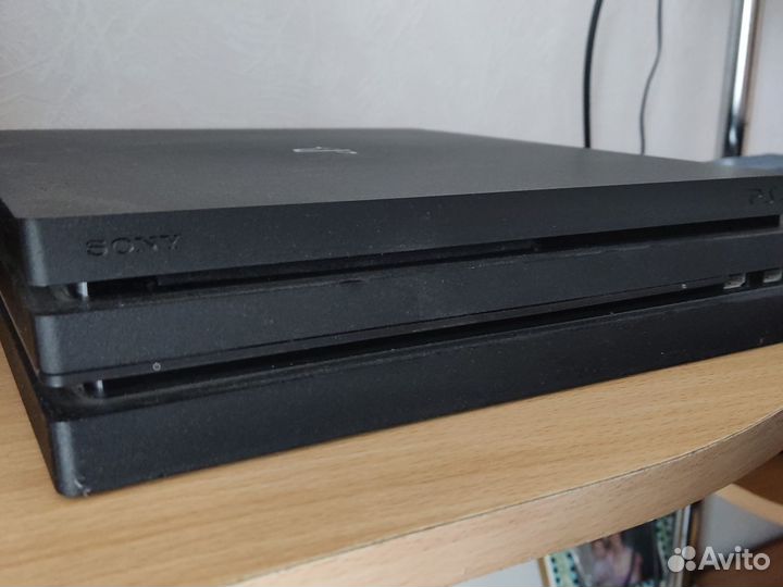Sony PS4 pro 1tb, есть небольшой торг