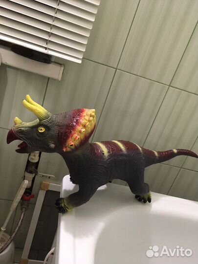 Старинная игрушка