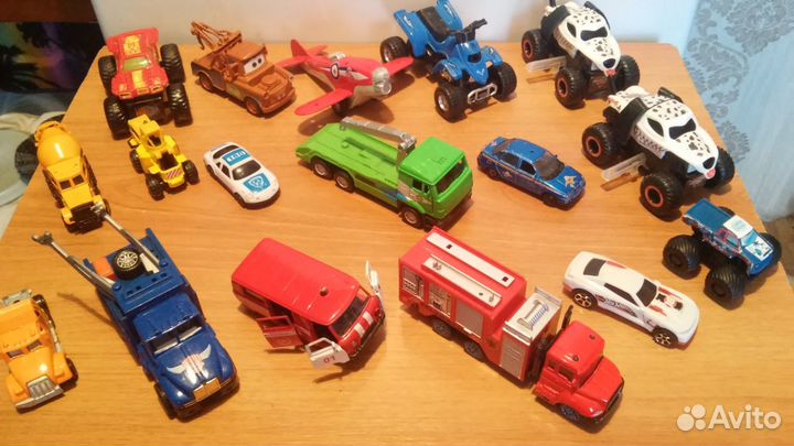 Машинки железные.Китай