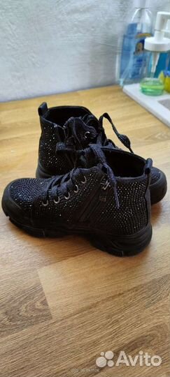 Ботинки для девочки